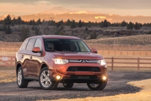 Mitsubishi Outlander GT - US verze 2014 30